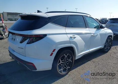 2024 Hyundai Tucson N Line z USA, uszkodzony, nr VIN KM8JFCD17RU159204